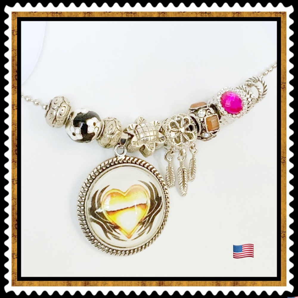 🆕✅ CABOCHON CHAIN NECKLACE W/CHANGEABLE CHARMS